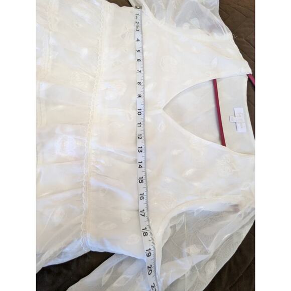 Romantic billowy cream v-neck blouse by Love And Piece Collective size L - Picture 8 of 9